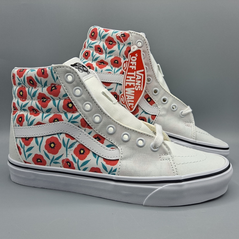 New Vans Sk8-Hi Top Red Flowers and True White Women's Size 9 Cute Floral Design